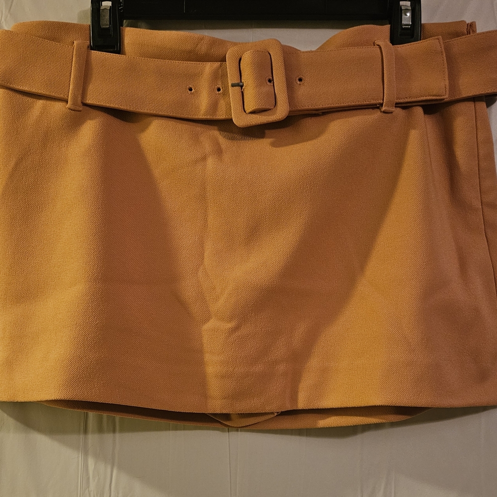 Chic Mustard Belted Mini Skirt